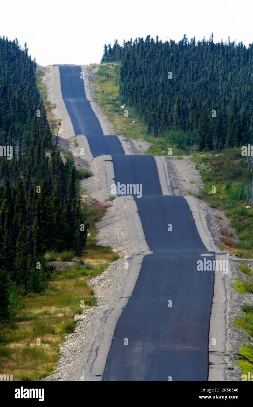 Abschnitt des Trans-Labrador Highway, Provinz Neufundland und Labrador, Trans-Labrador Expressway, Asphalt, Kanada Stockfoto