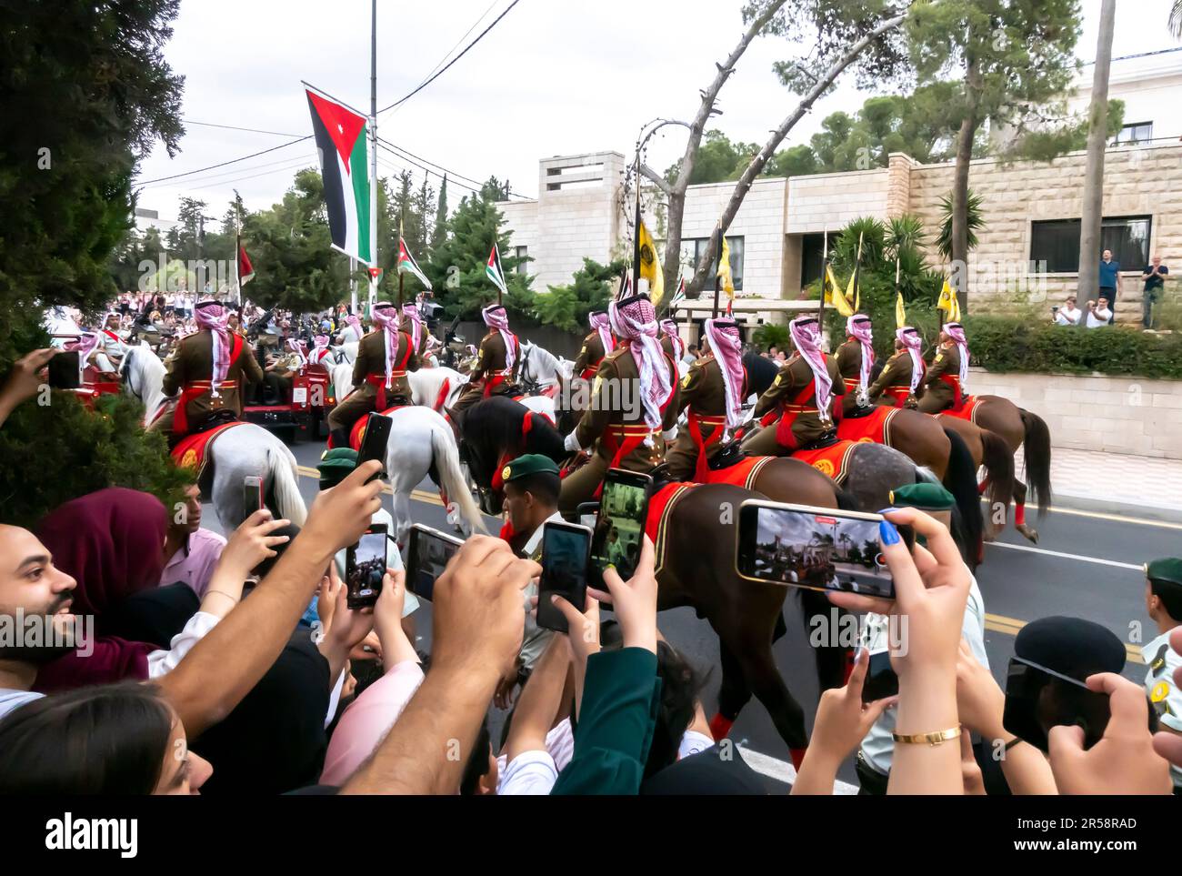 Militär auf Pferden während der Hochzeit des Prinzen von Jordanien, 1. Juni 2023. Amman Jordan Stockfoto