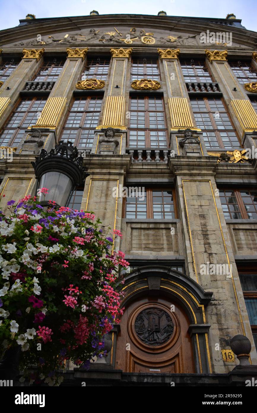 Historisches kunstvoll verziertes Guildhall des Brüsseler Grand Place - Belgien Stockfoto