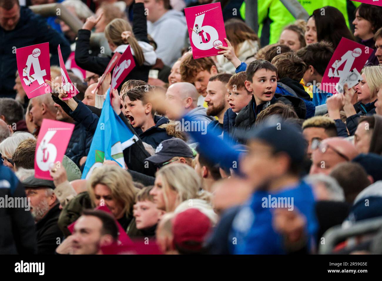 Leeds, England - 01/06/2023 - Cricket - Vitality T20 Blast: North Group - Yorkshire Vikings V Lancashire Lightning - Headingley Stadium, Leeds, England - Yorkshire Fans. Kredit: SWpix/Alamy Live News Stockfoto