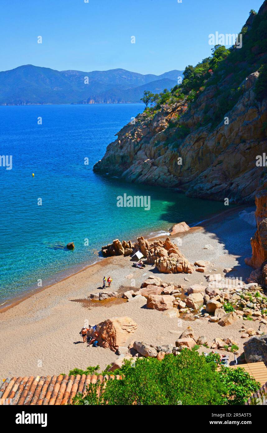 Plage de Ficajola, Badebucht am Golf von Porto, Frankreich, Korsika Stockfoto