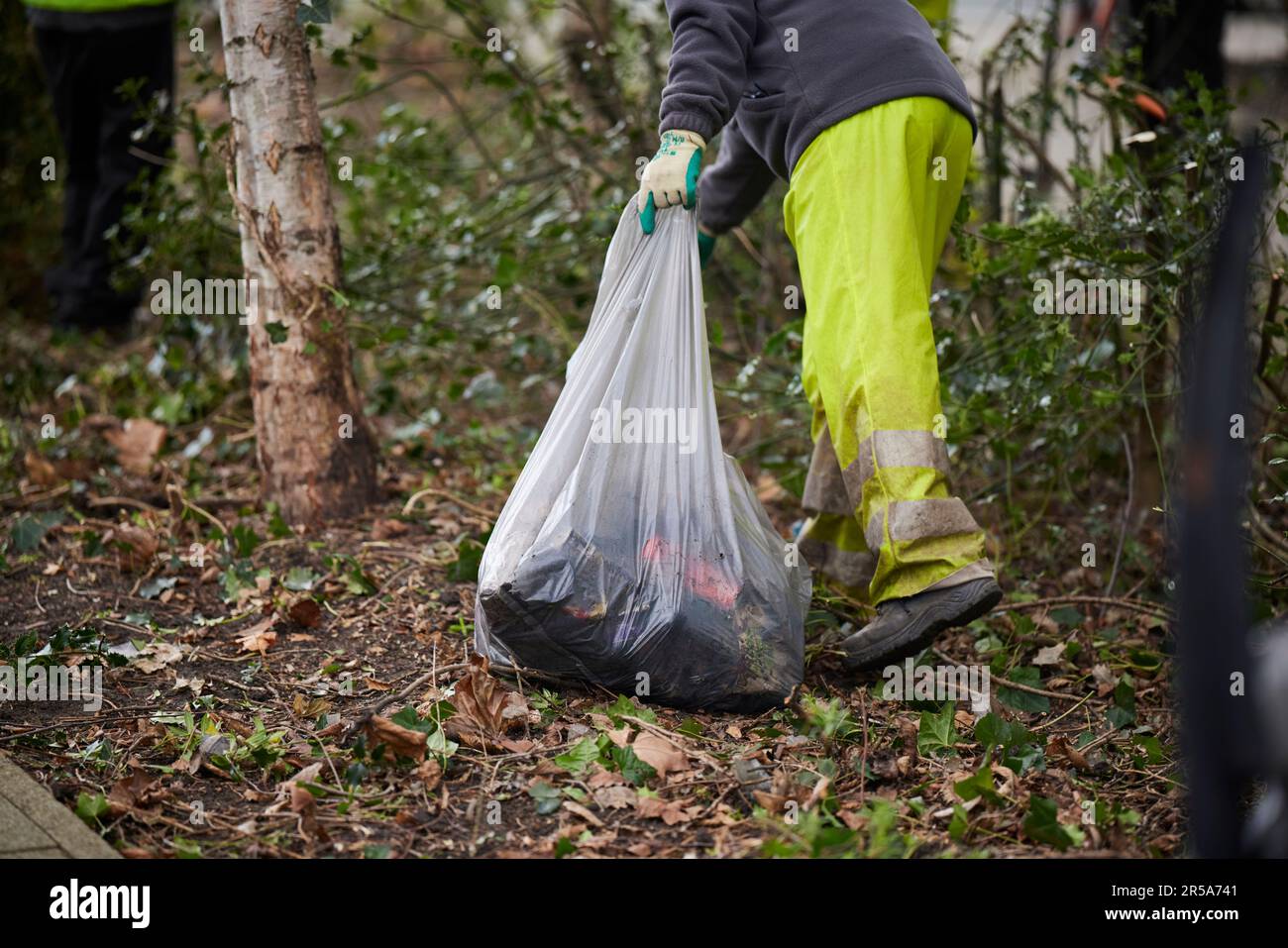 Arbeiter Müllpflücker in Stockport Stockfoto