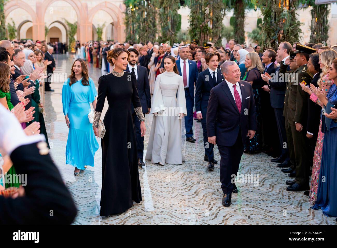 Amman, Jordanien. 01. Juni 2023. König Abdullah II bin al-Hoessein und Königin Rania Al-Abdullah von Jordanien, Prinzessin Iman bint Abdullah von Jordanien, Prinzessin Salma bint Abdullah von Jordanien und Prinz Hashem bin Abdullah von Jordanien in Amman, am 01. Juni 2023, Kredit: Royal Hashemite Court/Albert Nieboer/Netherlands OUT/Point Alamy Live News/De Alamy Live News Stockfoto