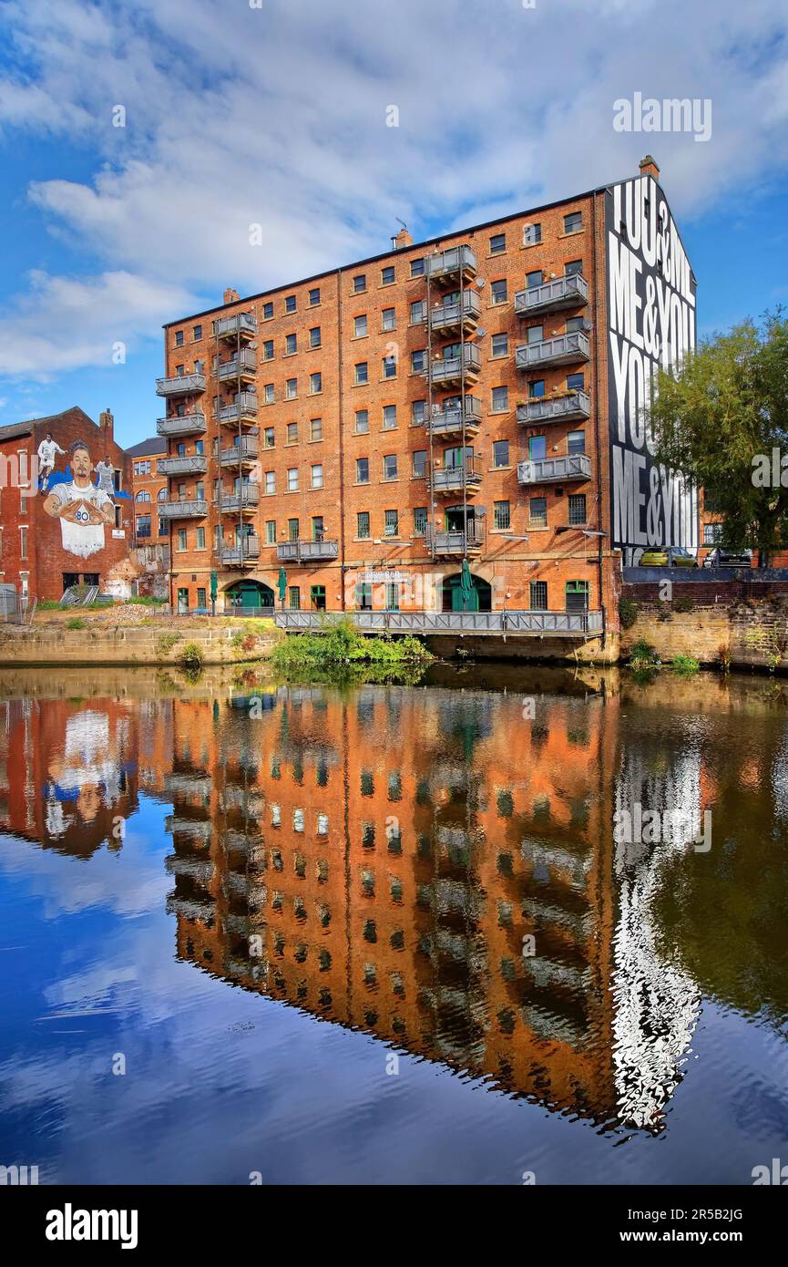 UK, West Yorkshire, Leeds, River Aire bei Calls Landing Stockfoto