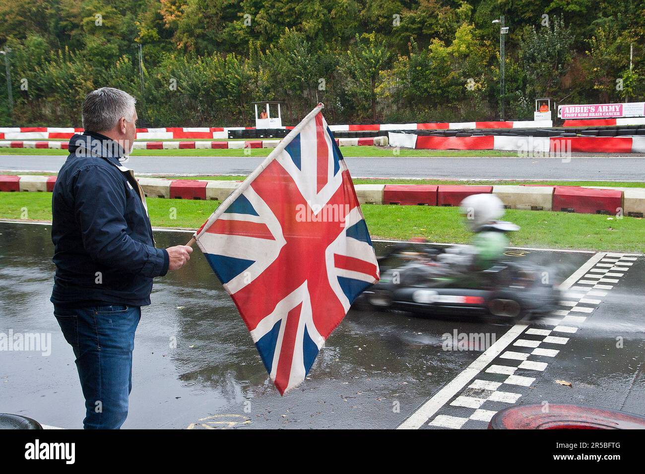 Paul Hollywood, der Star von BBC Television, „Great British Bake Off“, eröffnet die diesjährige Henry Surtees Challenge im Buckmore Park, Kent, Großbritannien. 08.10.2014 Stockfoto
