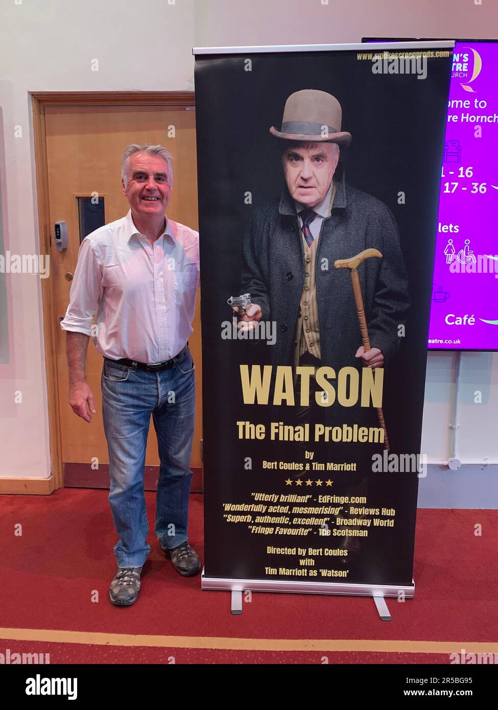 Tim Marriott mit seiner Show, WATSON: The Final Problem Banner im Queens Theatre, Hornchurch, Essex. 17. Mai 2023 Stockfoto