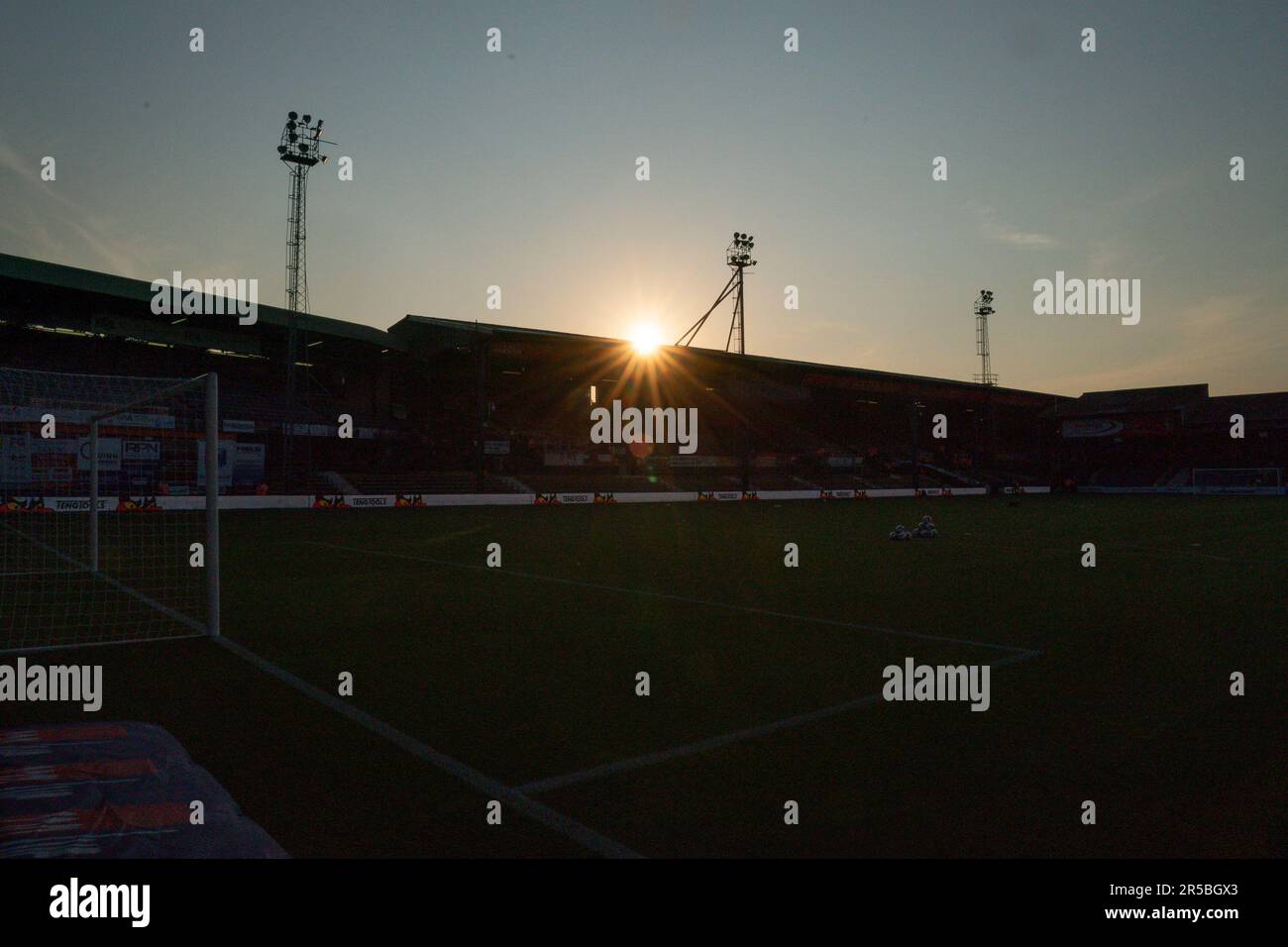 Luton, Großbritannien. 29. Mai 2023. Allgemeiner Blick in das Kenilworth Road Stadium, in dem jetzt der Premier League Fußball stattfindet, nachdem der Luton Town Football Club durch das Championship Play-off-Spiel gefördert wird. Bild vor dem Sky Bet Championship-Spiel zwischen Luton Town und Coventry City in der Kenilworth Road, Luton, England, am 14. September 2022 aufgenommen. Foto: David Horn. Kredit: Prime Media Images/Alamy Live News Stockfoto