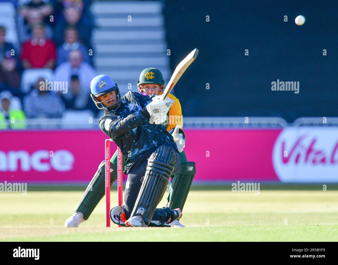 Trent Bridge Cricket Ground, Nottingham, Großbritannien. 02. Juni 2023 um 18,30hrs Uhr. Vitality Blast T20 Cricket. Notts Outlaws gegen Worcestershire Rapids. BRASEWELL (Worcestershire Rapids) Schlagstöcke. Bild: Mark Dunn/Alamy Live News Stockfoto