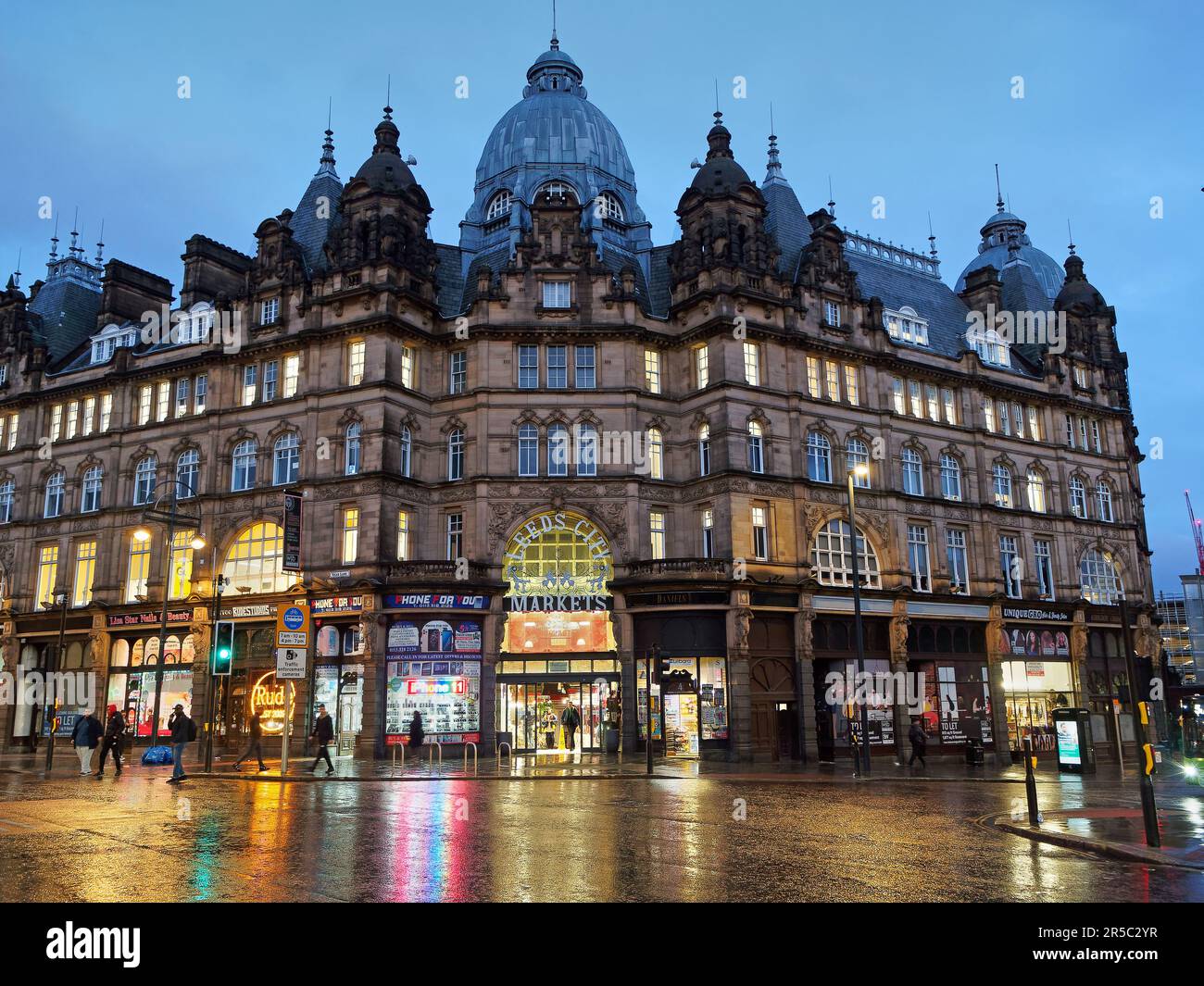 Großbritannien, West Yorkshire, Leeds, Kirkgate Market Building Stockfoto