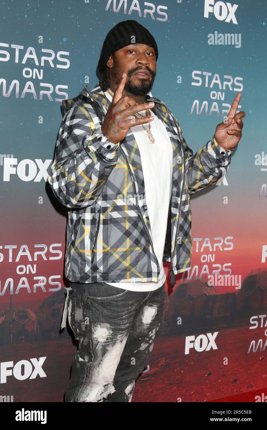 Los Angeles, Kalifornien. 1. Juni 2023. Marshawn Lynch bei Ankunft für die Mars Bar Experience Launch Party, Scum & Villainy Cantina, Los Angeles, CA 1. Juni 2023. Kredit: Priscilla Grant/Everett Collection/Alamy Live News Stockfoto