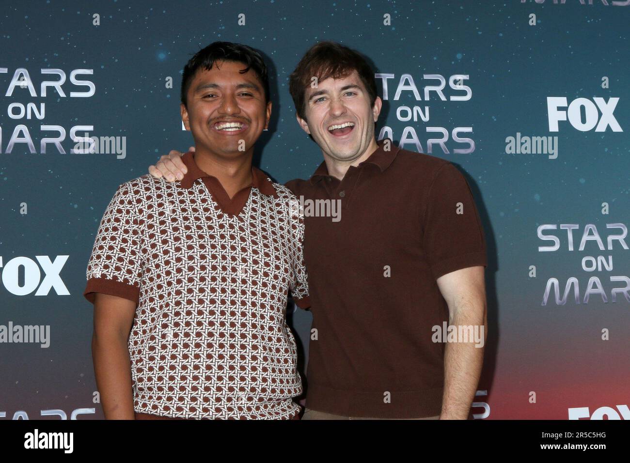Los Angeles, Kalifornien. 1. Juni 2023. Pablo Hernandez, Alex Maystrik bei der Ankunft für die Mars Bar Experience Launch Party, Scum & Villainy Cantina, Los Angeles, CA, 1. Juni 2023. Kredit: Priscilla Grant/Everett Collection/Alamy Live News Stockfoto