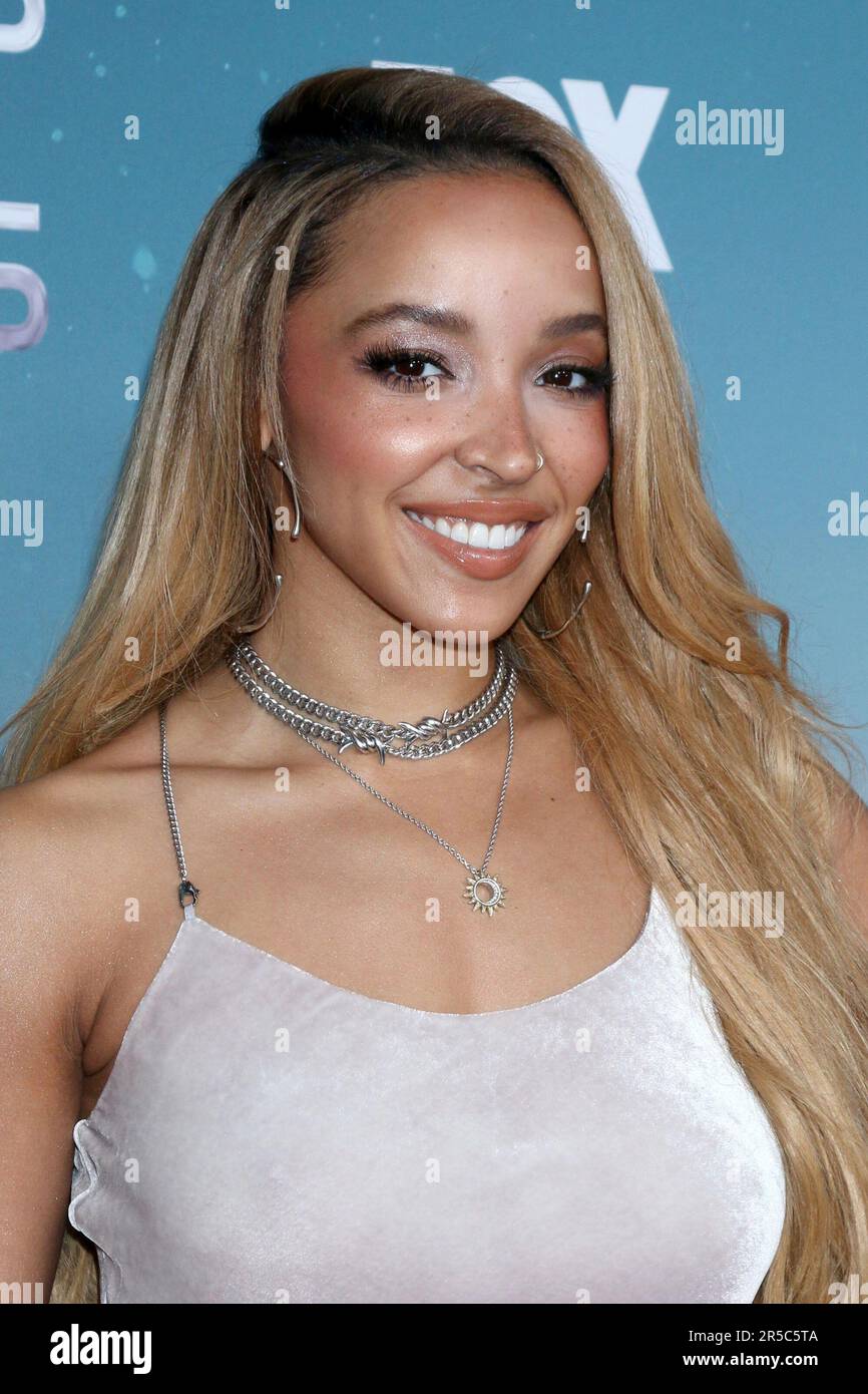 Los Angeles, Kalifornien. 1. Juni 2023. Tinashe bei Ankunft für die Mars Bar Experience Launch Party, Scum & Villainy Cantina, Los Angeles, CA, 1. Juni 2023. Kredit: Priscilla Grant/Everett Collection/Alamy Live News Stockfoto