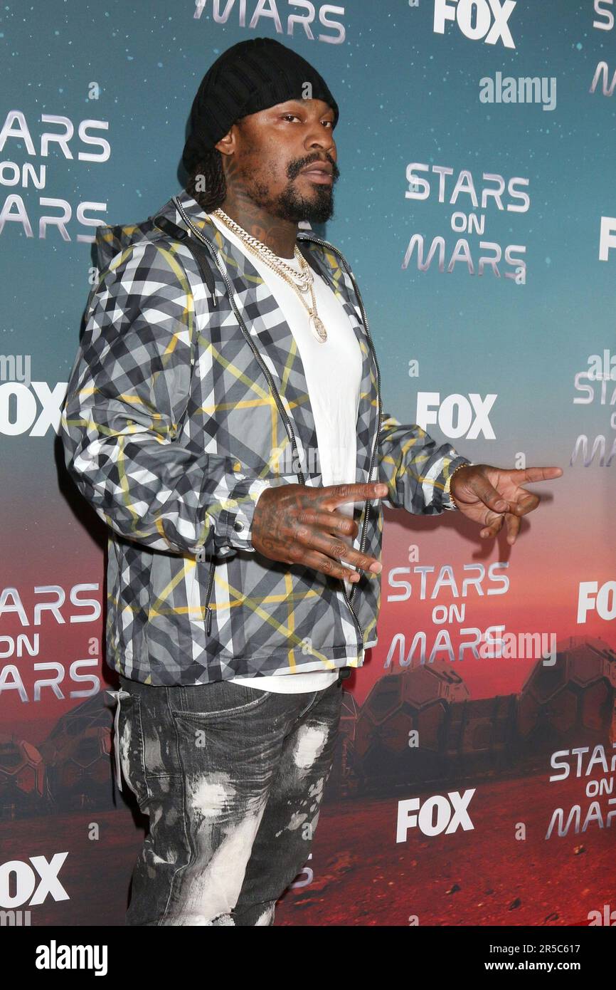 Los Angeles, Kalifornien. 1. Juni 2023. Marshawn Lynch bei Ankunft für die Mars Bar Experience Launch Party, Scum & Villainy Cantina, Los Angeles, CA 1. Juni 2023. Kredit: Priscilla Grant/Everett Collection/Alamy Live News Stockfoto