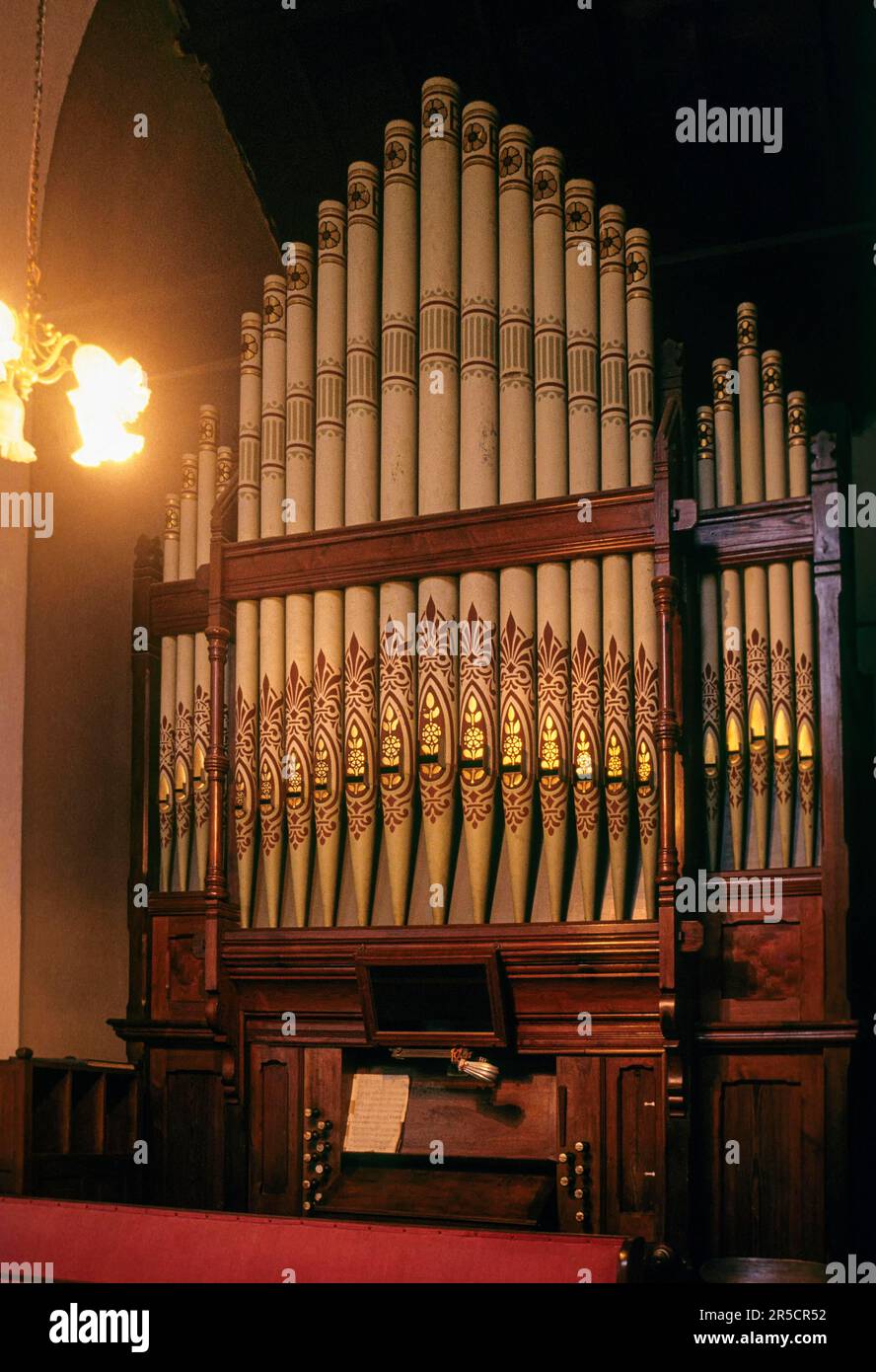 Orgel in All Saints Church gegründet in (1853) in Coonoor, Nilgiris, Tamil Nadu, Südindien, Asien Stockfoto