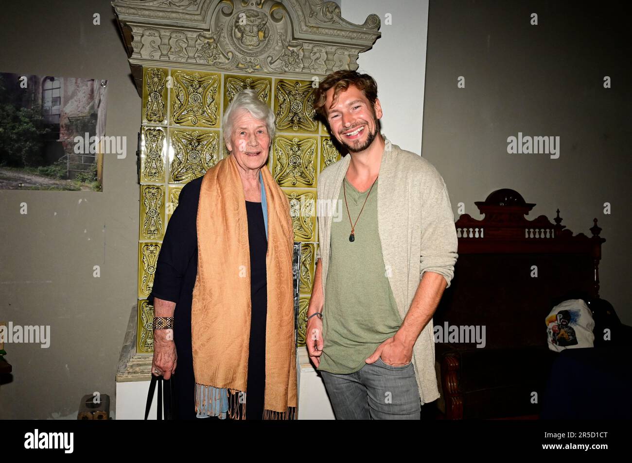 Waltraud Simon und Polarkreis 18 Frontmann Felix Räuber bei Wie klingt ...