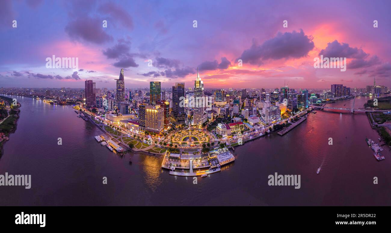 Sonnenuntergang im Zentrum von Saigon, Ho-Chi-Minh-Stadt, Vietnam Stockfoto