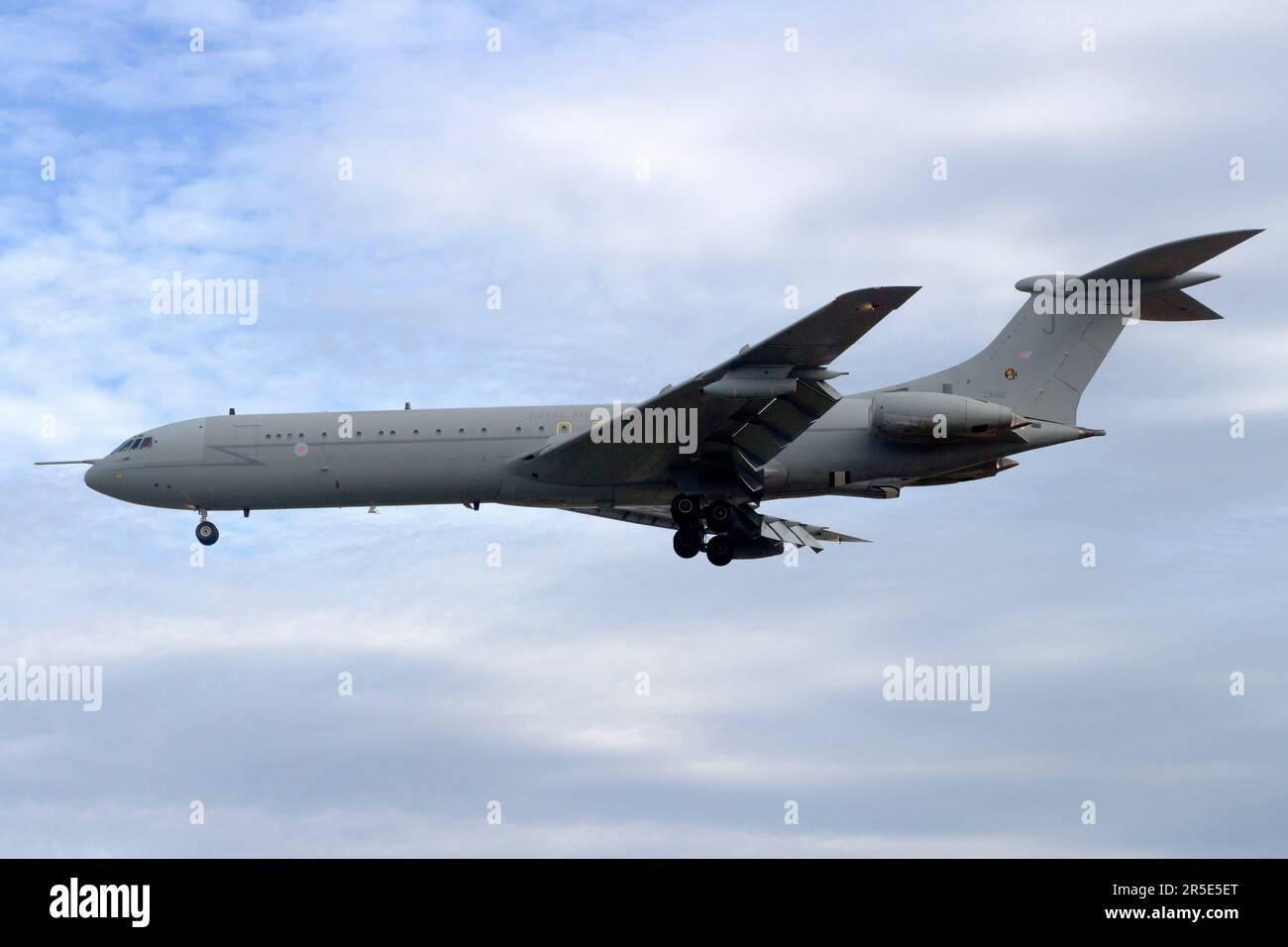 Royal Air Force Vickers VC10 (REG: ZA150) im Finale für Landebahn 31. Stockfoto