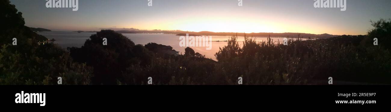 Sonnenuntergang über Wellington Harbour im Winter, Neuseeland Stockfoto