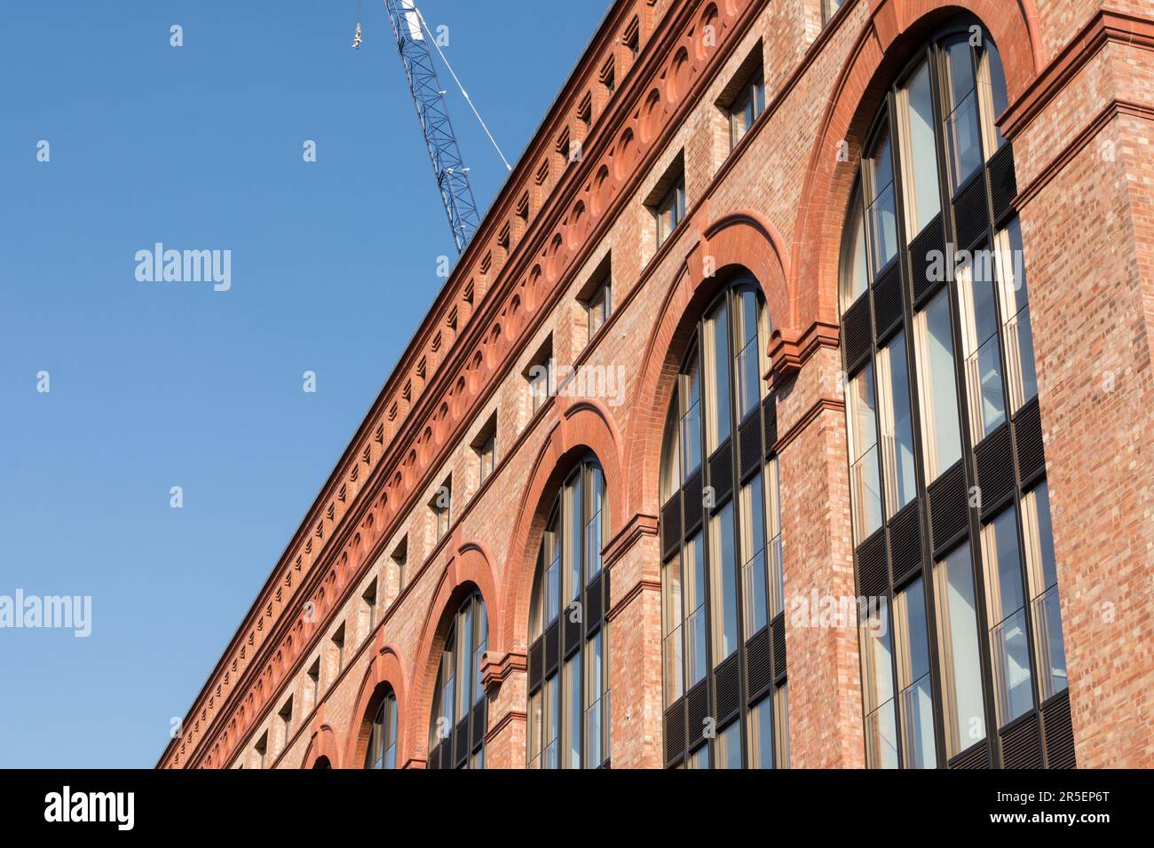 Das ehemalige Lots Road Power Station, jetzt Sir Terry Farrell's Powerhouse in Chelsea Waterfront, London, SW10, England, Großbritannien Stockfoto