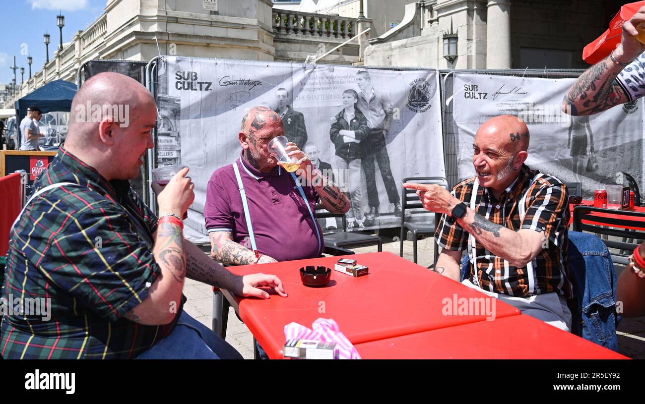 Brighton skinhead reunion -Fotos und -Bildmaterial in hoher Auflösung ...
