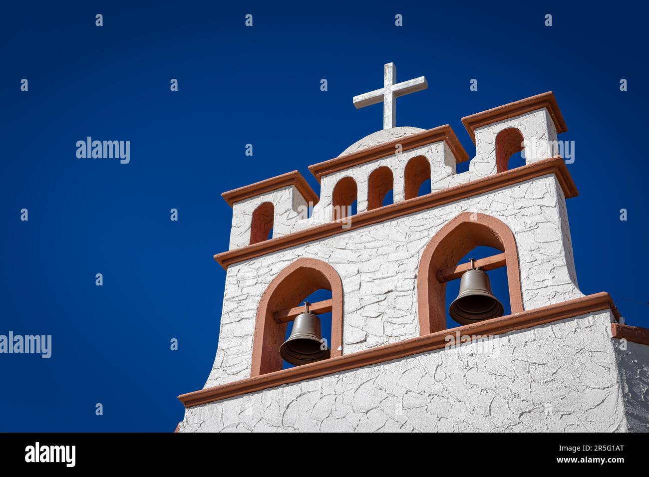 Die Fassade der katholischen Kirche Our Lady of Guadalupe, erbaut im Jahr 1929, in El Paso, Texas. Stockfoto