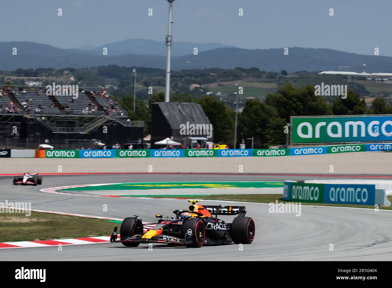 Barcelona, Spanien. 02. Juni 2023. Montmelo, Barcelona, Spanien. 02. Juni 2023; #11. Sergio PEREZ Mendoza, MEX, Oracle Red Bull Racing RB19 Honda RBPT während der FIA-Weltmeisterschaft F1. Formel 1 Grand Prix von Spanien, Circuit de Catalunya in der Nähe von Montmelo - Bild mit gebührenpflichtiger Haftung - Foto: © Cristiano BARNI/ATP Images (BARNI Cristiano/ATP/SPP) Guthaben: SPP Sport Press Photo. Alamy Live News Stockfoto