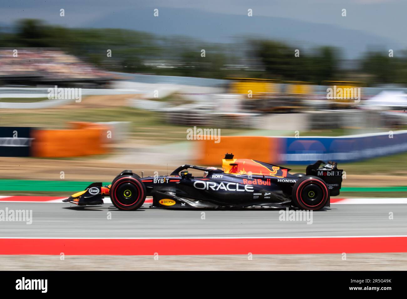 Barcelona, Spanien. 02. Juni 2023. Montmelo, Barcelona, Spanien. 02. Juni 2023; #1, Max VERSTAPPEN, NDL, Oracle Red Bull Racing RB19 Honda RBPT während der FIA F1 Weltmeisterschaft. Formel 1 Grand Prix von Spanien, Circuit de Catalunya in der Nähe von Montmelo - Bild mit gebührenpflichtiger Haftung - Foto: © Cristiano BARNI/ATP Images (BARNI Cristiano/ATP/SPP) Guthaben: SPP Sport Press Photo. Alamy Live News Stockfoto