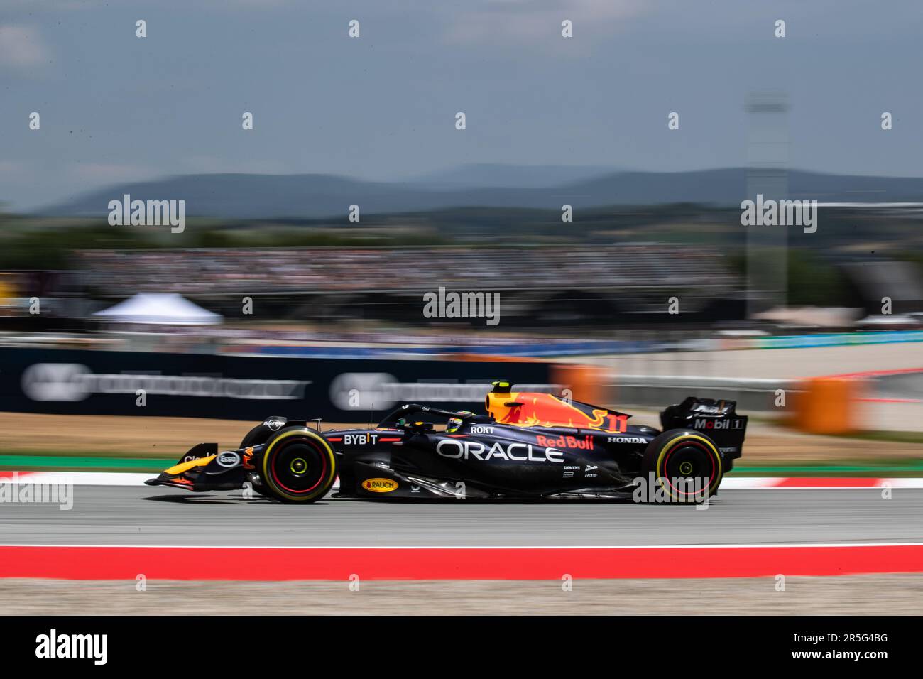 Barcelona, Spanien. 02. Juni 2023. Montmelo, Barcelona, Spanien. 02. Juni 2023; #11. Sergio PEREZ Mendoza, MEX, Oracle Red Bull Racing RB19 Honda RBPT während der FIA-Weltmeisterschaft F1. Formel 1 Grand Prix von Spanien, Circuit de Catalunya in der Nähe von Montmelo - Bild mit gebührenpflichtiger Haftung - Foto: © Cristiano BARNI/ATP Images (BARNI Cristiano/ATP/SPP) Guthaben: SPP Sport Press Photo. Alamy Live News Stockfoto