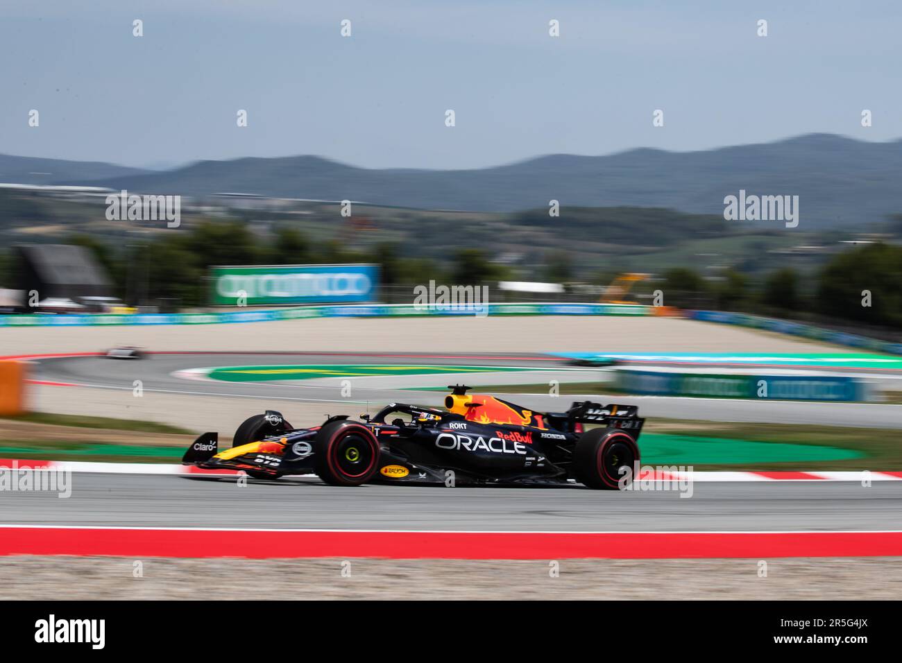 Barcelona, Spanien. 02. Juni 2023. Montmelo, Barcelona, Spanien. 02. Juni 2023; #1, Max VERSTAPPEN, NDL, Oracle Red Bull Racing RB19 Honda RBPT während der FIA F1 Weltmeisterschaft. Formel 1 Grand Prix von Spanien, Circuit de Catalunya in der Nähe von Montmelo - Bild mit gebührenpflichtiger Haftung - Foto: © Cristiano BARNI/ATP Images (BARNI Cristiano/ATP/SPP) Guthaben: SPP Sport Press Photo. Alamy Live News Stockfoto