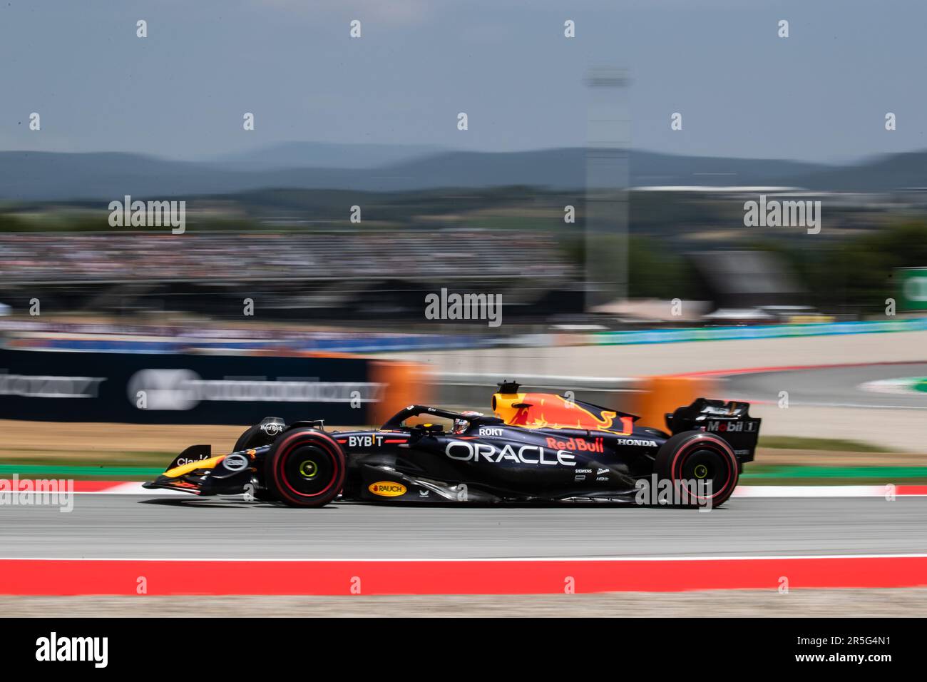 Barcelona, Spanien. 02. Juni 2023. Montmelo, Barcelona, Spanien. 02. Juni 2023; #1, Max VERSTAPPEN, NDL, Oracle Red Bull Racing RB19 Honda RBPT während der FIA F1 Weltmeisterschaft. Formel 1 Grand Prix von Spanien, Circuit de Catalunya in der Nähe von Montmelo - Bild mit gebührenpflichtiger Haftung - Foto: © Cristiano BARNI/ATP Images (BARNI Cristiano/ATP/SPP) Guthaben: SPP Sport Press Photo. Alamy Live News Stockfoto