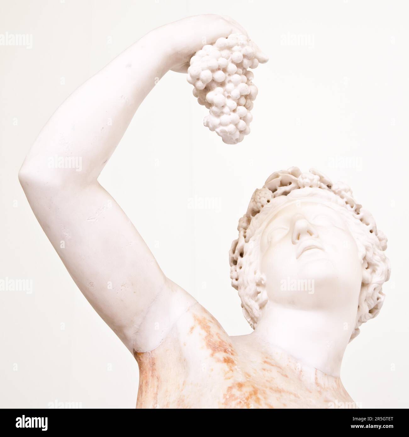 Statue mit Trauben, klassische Pose, original (über 1600 Jahre alt) Stockfoto
