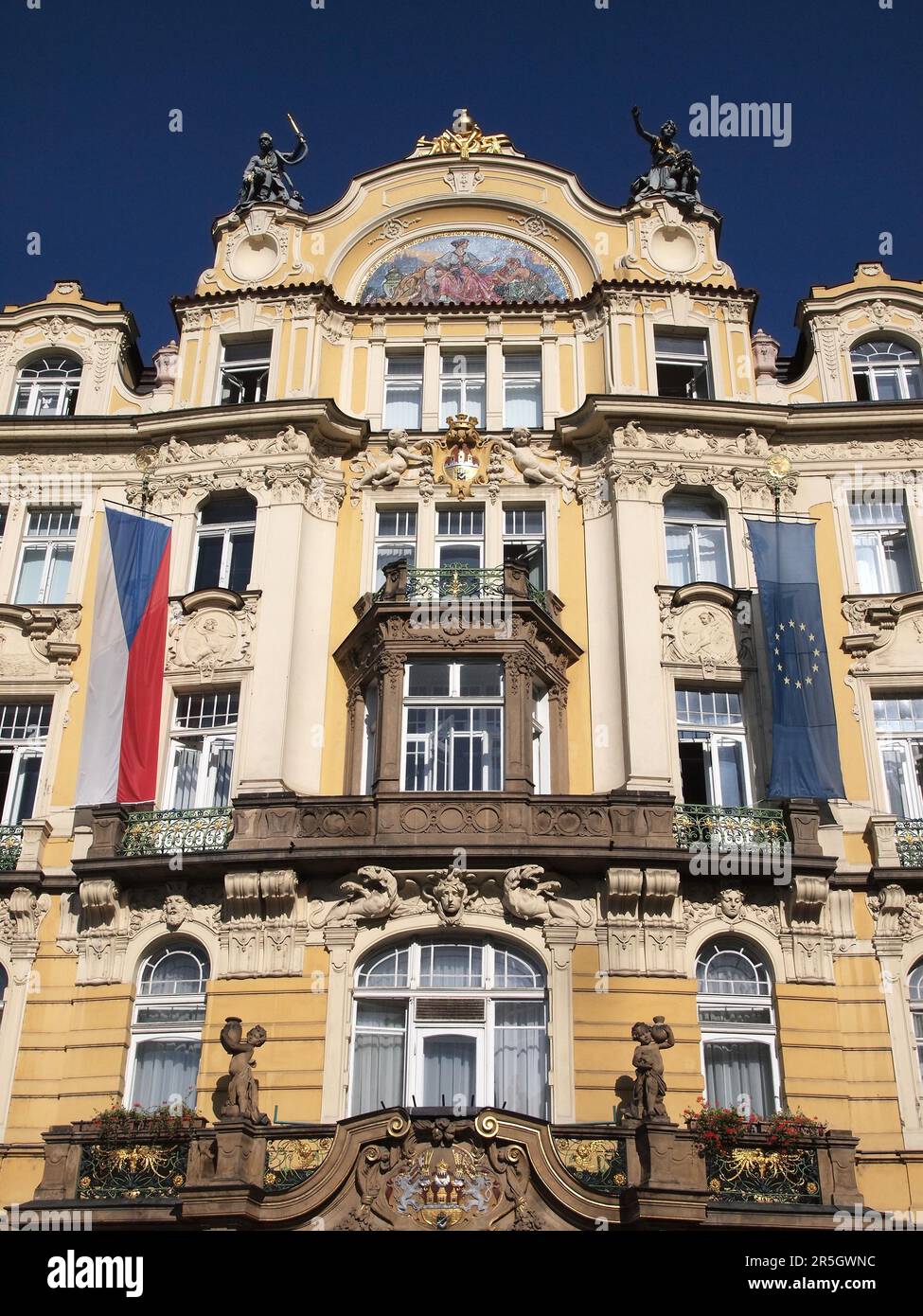 Prager Altstadt: Jugendstilfassade Stockfoto