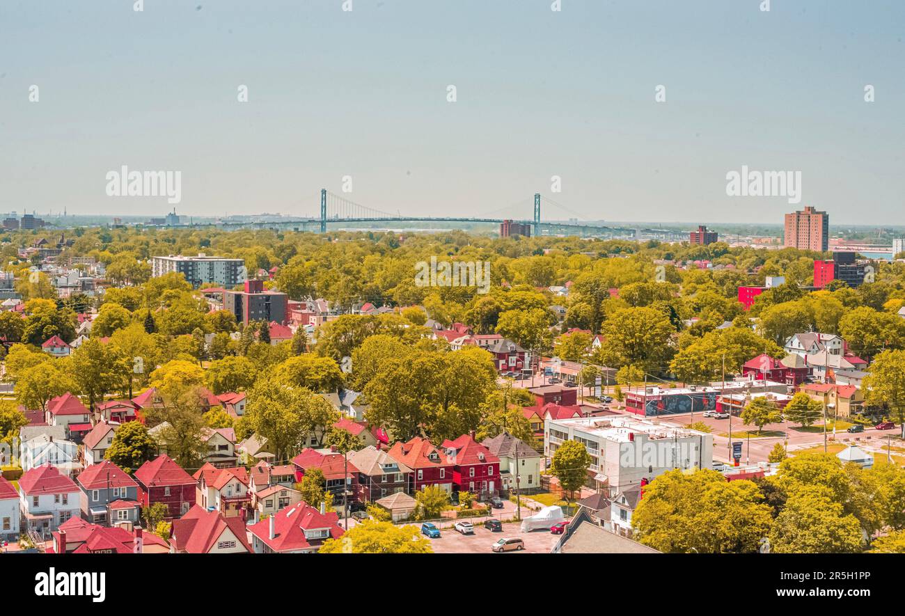 Ariel Blick auf die Innenstadt von Windsor, den Detroit River und die Skyline von Detroit Stockfoto