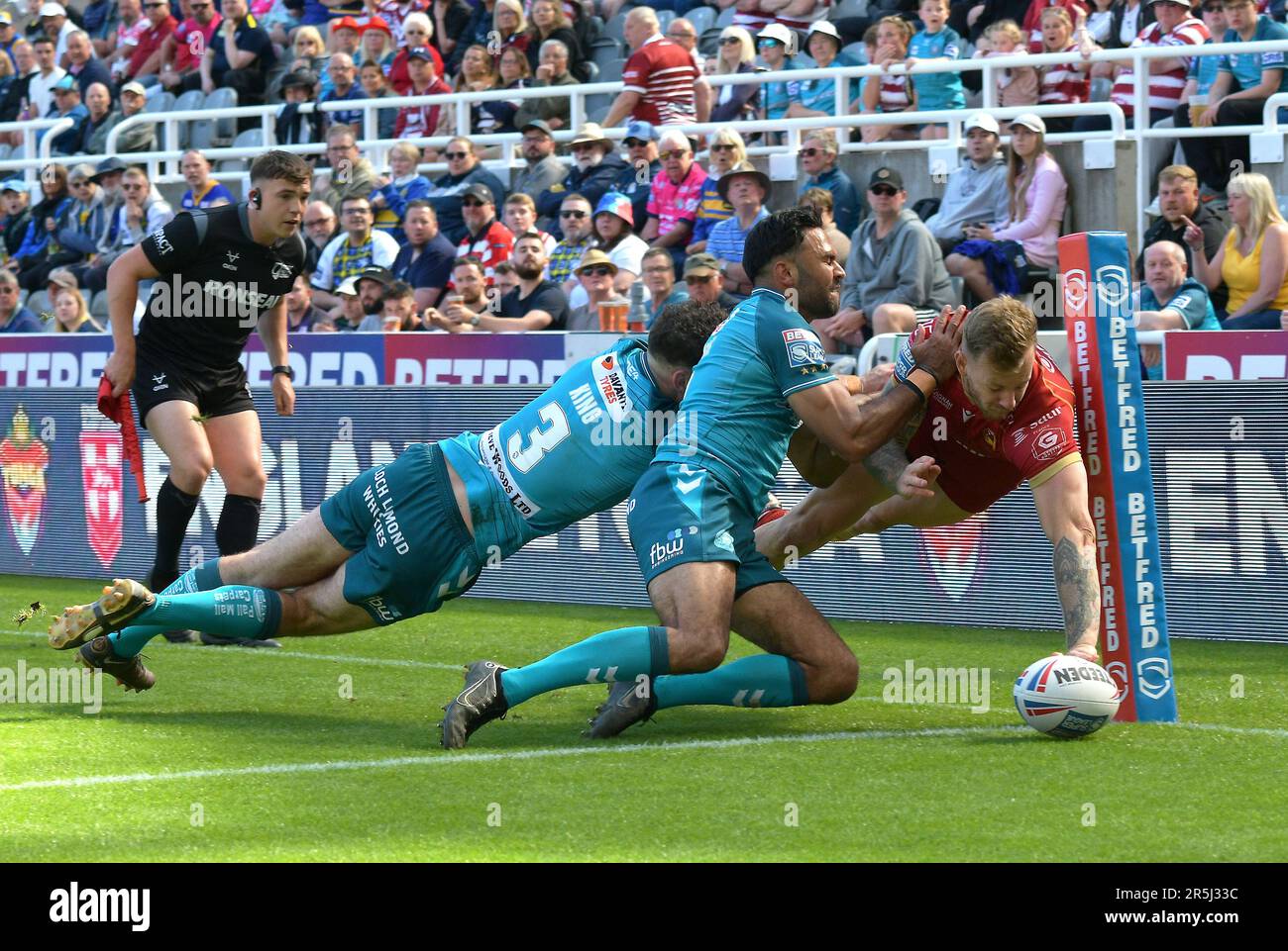 Newcastle, Großbritannien. 03. Juni 2023. Betfred Super League Rugby, Magic Weekend, St James Park, Newcastle, Samstag, 3. Juni 2023, Catalan Dragons gewinnen Wigan Warriors, Ergebnis 46 zu 22, UK Credit: Robert Chambers/Alamy Live News Stockfoto