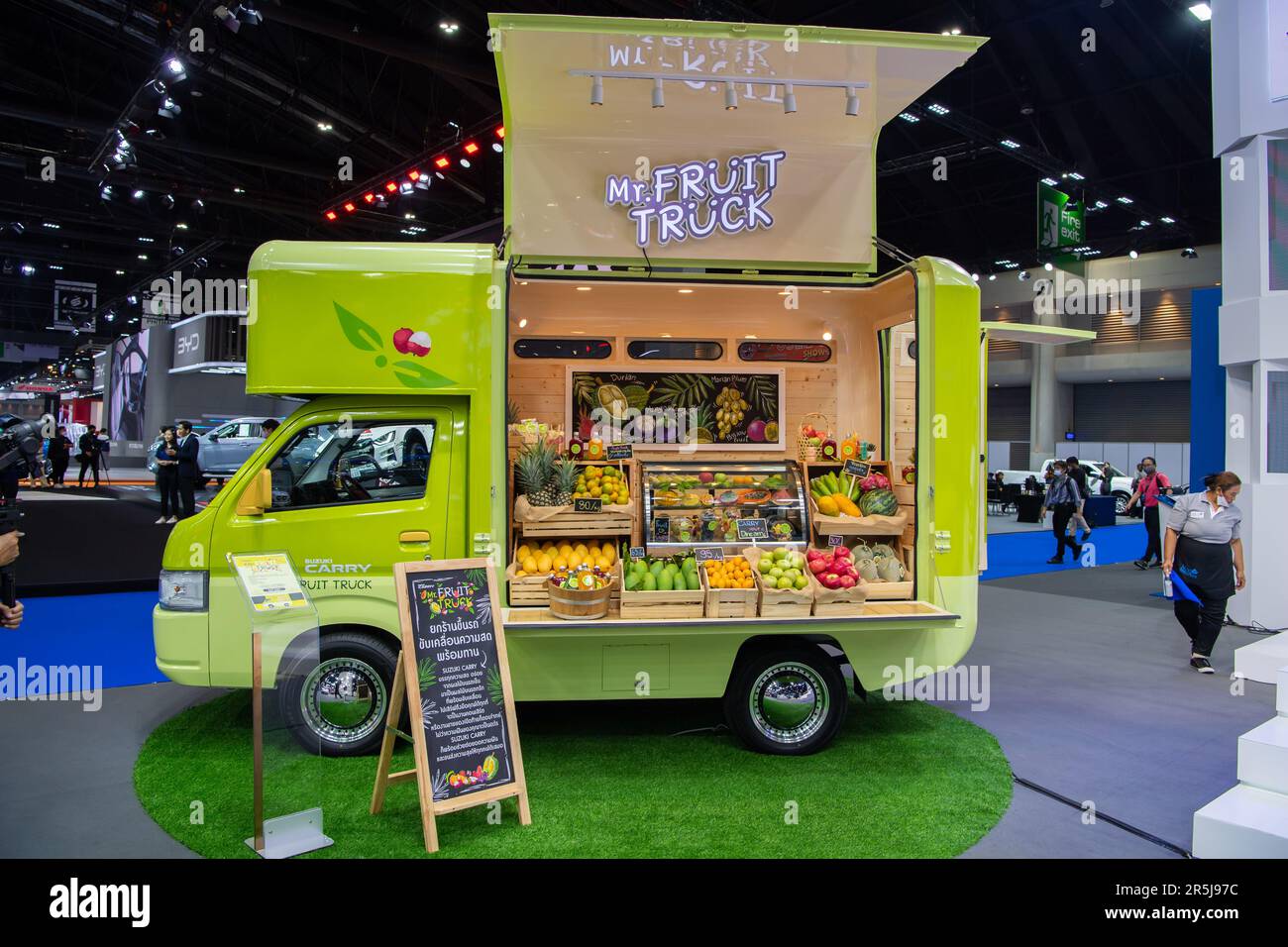 Suzuki hat einen Food Truck auf der Bangkok International Motor Show 2023 am 21. März 2023 in Nonthaburi, Thailand, ausgestellt. Stockfoto