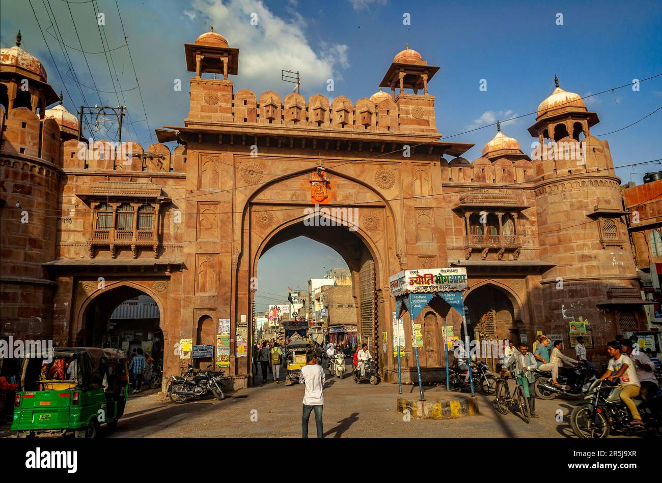 Straßenszene im Zentrum von Bikaner, Rajasthan, Indien Stockfoto