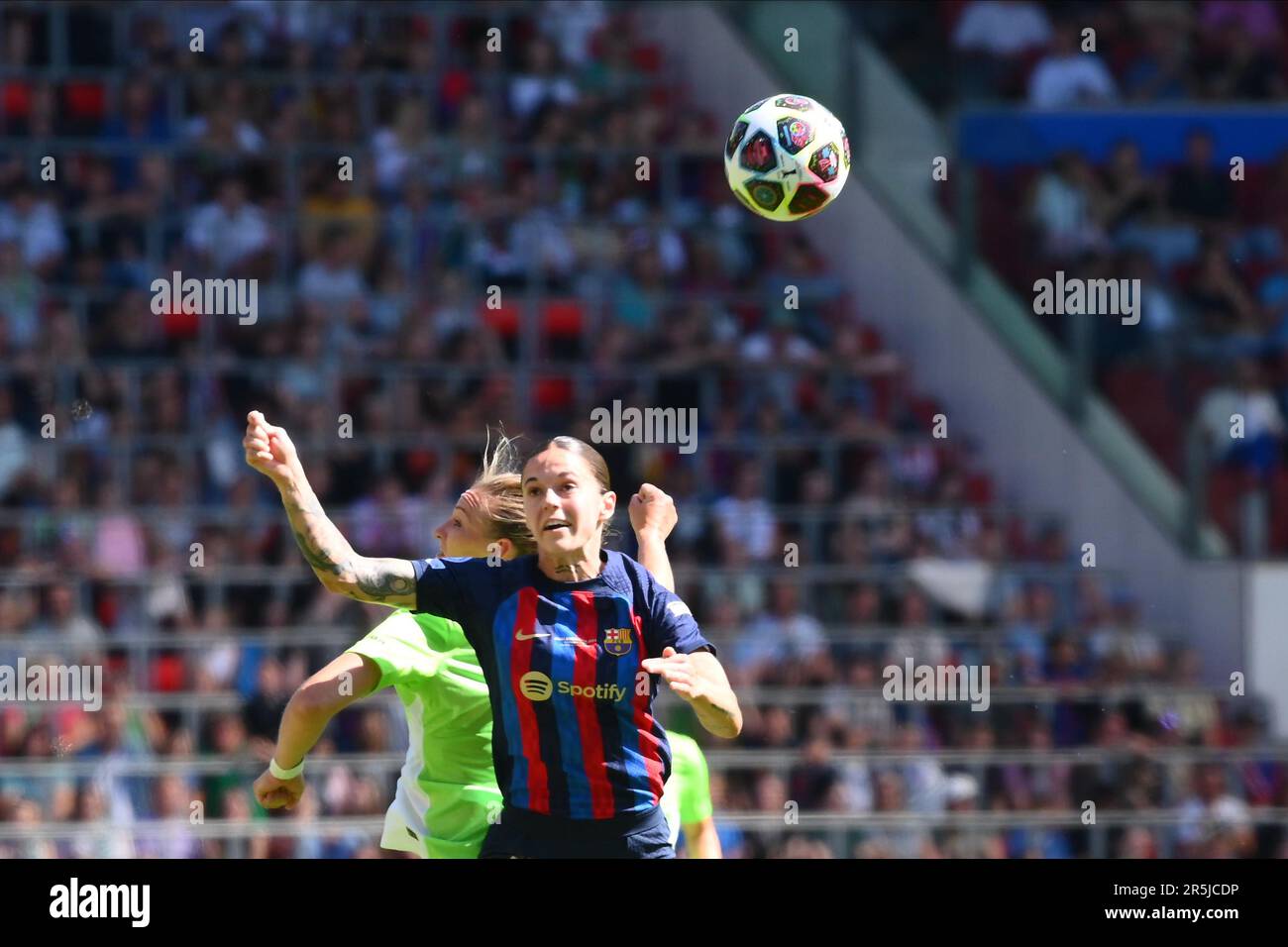 EINDHOVEN, NIEDERLANDE - 3. Juni 2023: Das letzte Fußballspiel des UEFA Women's Champions League FC Barcelona Femeni - VfL Wolfsburg Women bei Philips Stockfoto