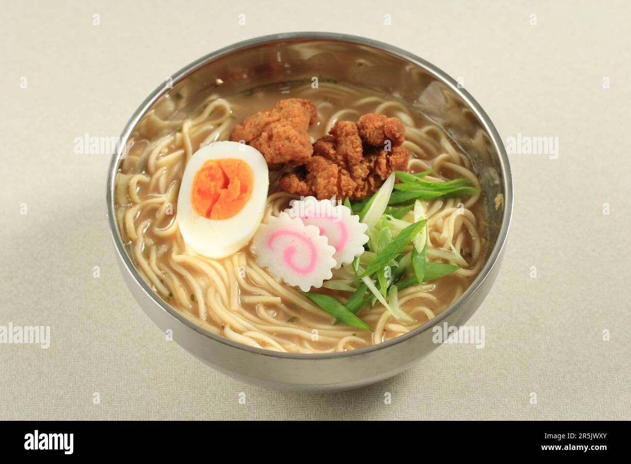 Tori Karaage Ramen Stockfoto