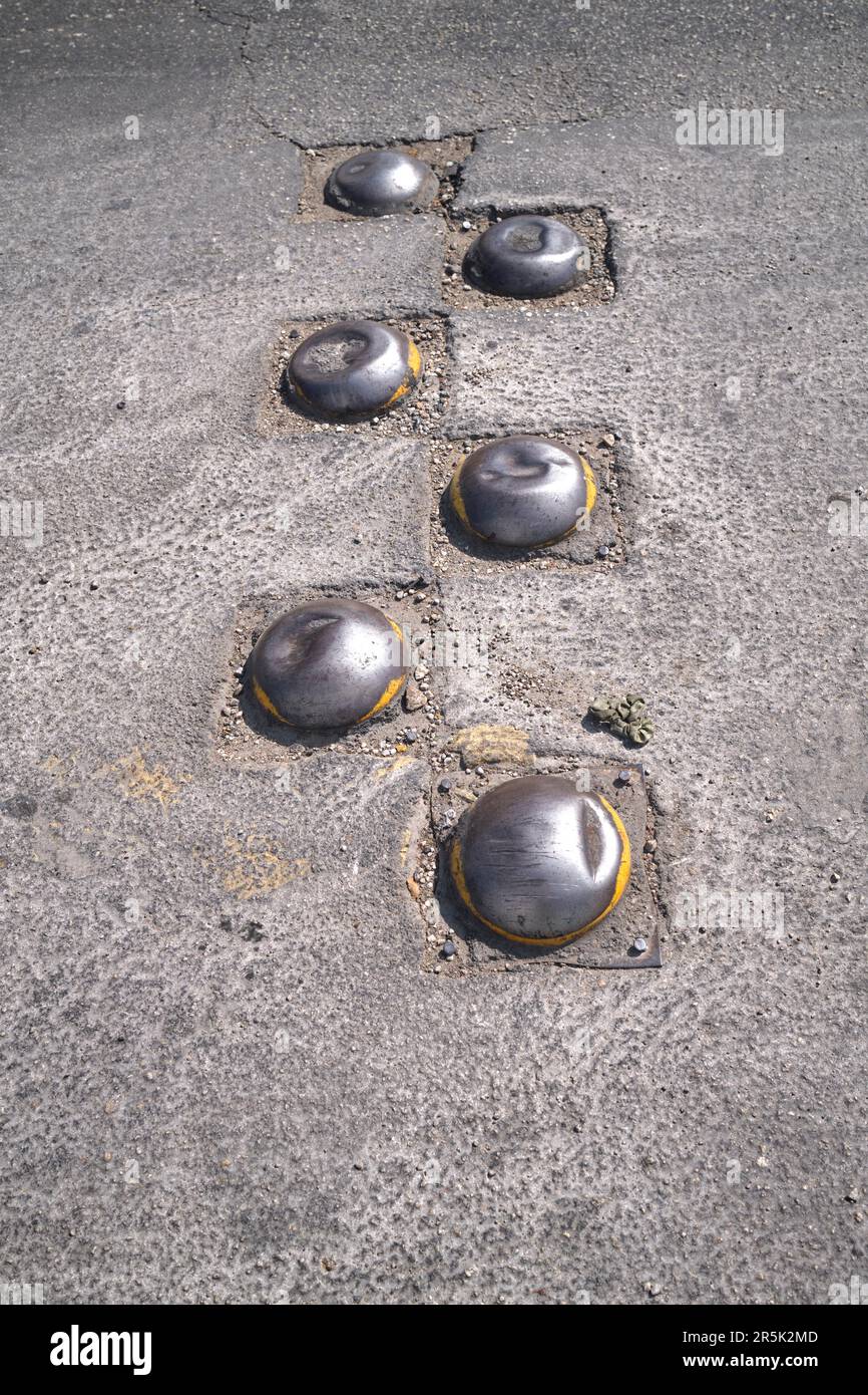 Speed Prevention Themen oder Stollen auf der Straße Playa Del Carmen Yucatan Mexiko Stockfoto