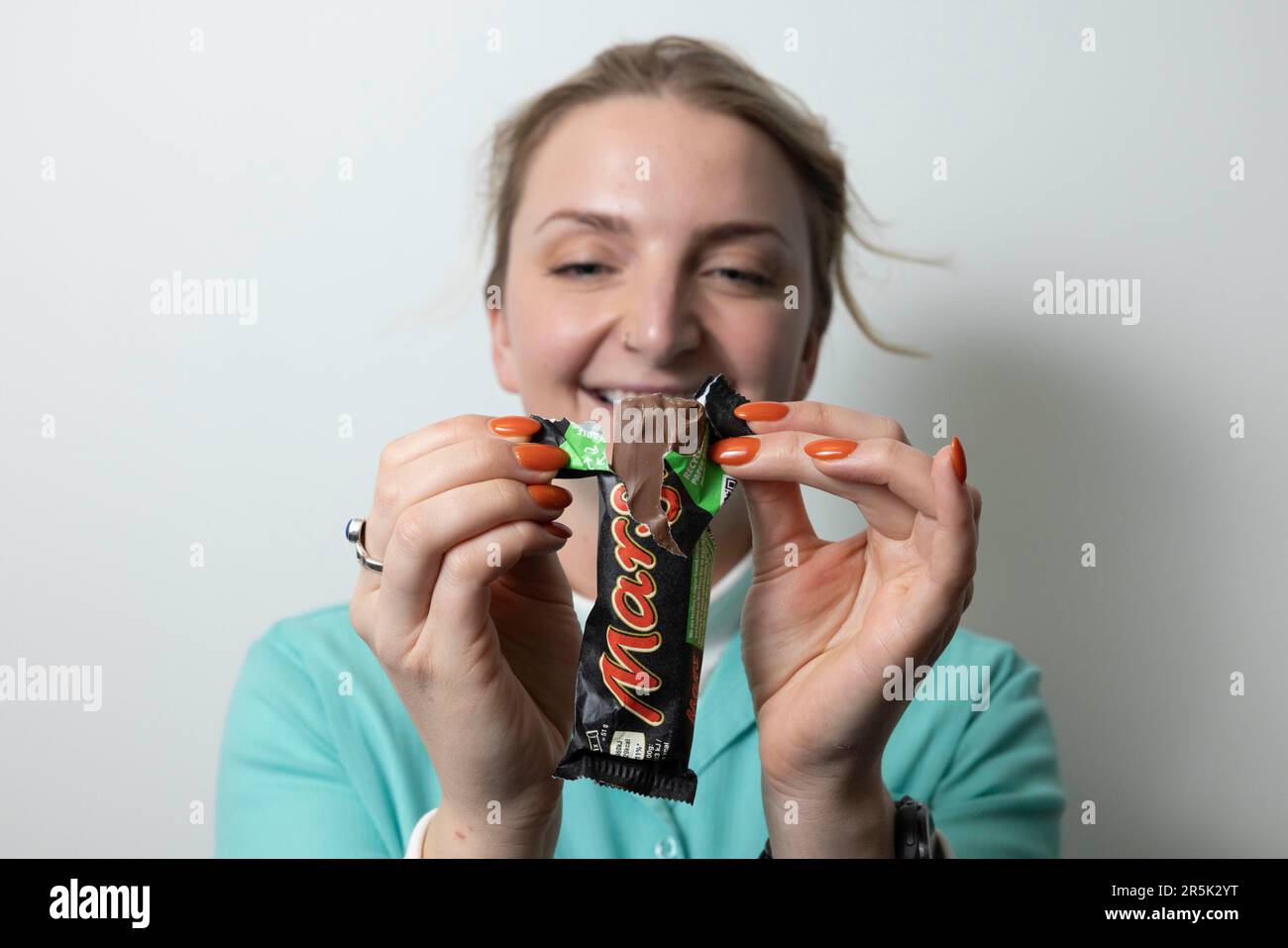 Mars Riegel zur Einführung von Papierverpackungen. Stockfoto