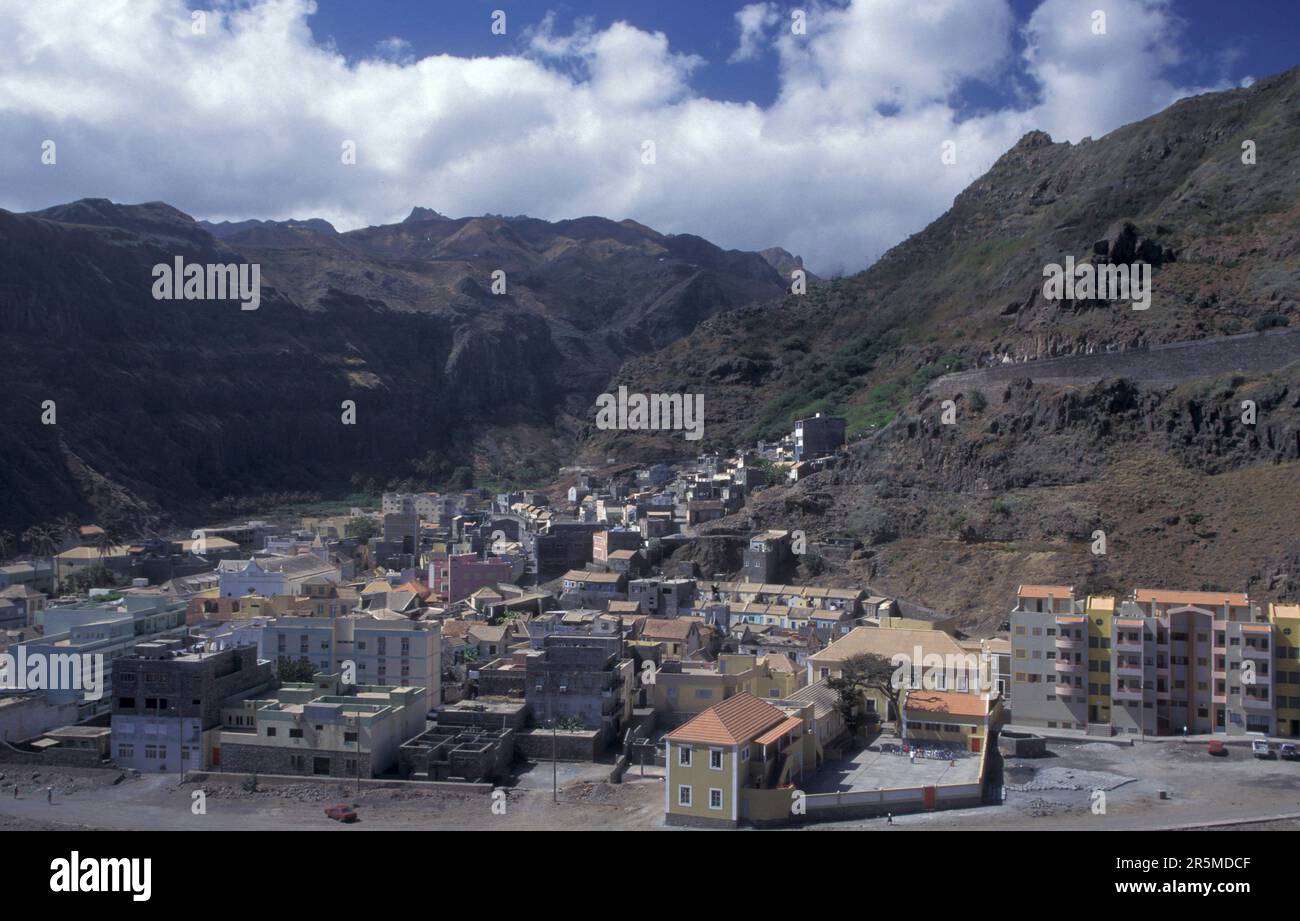 Die Stadt Ribeira Grande auf der Insel Santo Antao auf den Kap-verdischen Inseln in Afrika. Kap Verde, Santo Antao, Mai 2000 Stockfoto