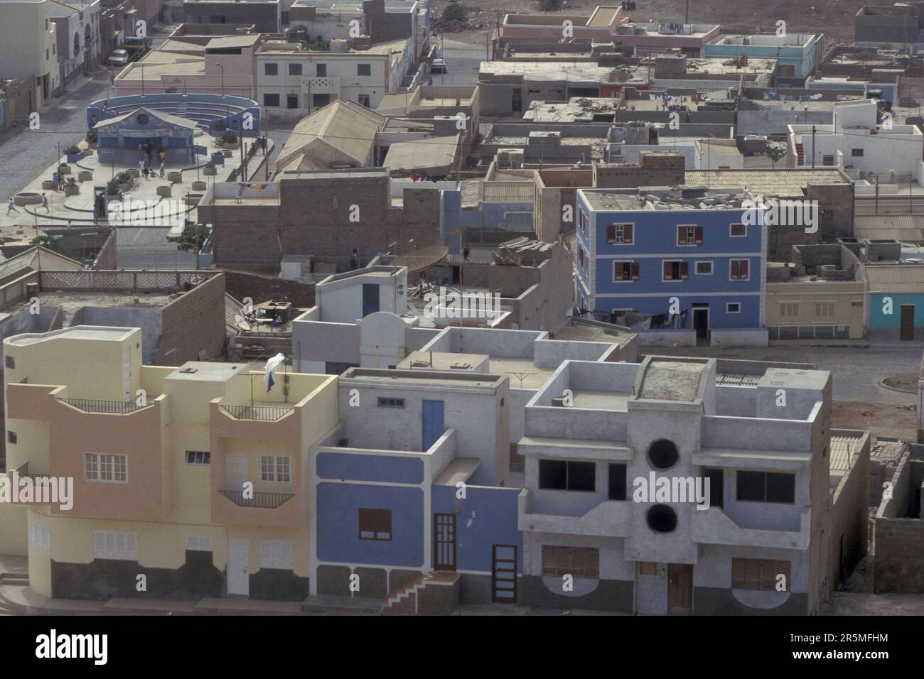 Die Stadt Espargos auf der Insel Sal auf den Kapverden-Inseln in Afrika. Kap Verde, Sal, Mai 2000 Stockfoto