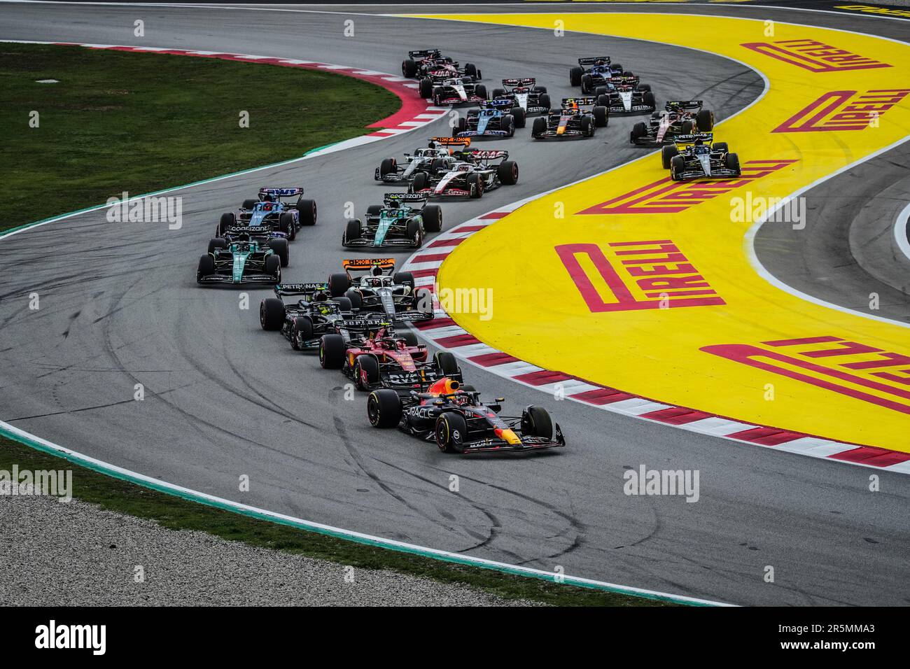 Barcelona, Spanien. 04. Juni 2023. Erste Runde im Rennen F1 Grand Prix von Spanien auf dem Circuit de Barcelona-Catalunya am 4. Juni 2023 in Barcelona, Spanien. (Foto: Sergio Ruiz/PRESSIN) Kredit: PRESSINPHOTO SPORTS AGENCY/Alamy Live News Stockfoto