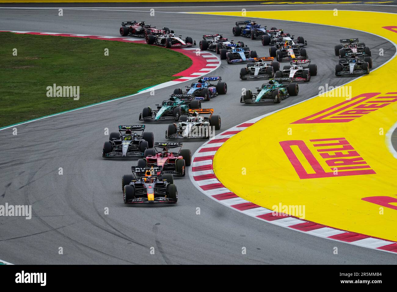 Barcelona, Spanien. 04. Juni 2023. Erste Runde im Rennen F1 Grand Prix von Spanien auf dem Circuit de Barcelona-Catalunya am 4. Juni 2023 in Barcelona, Spanien. (Foto: Sergio Ruiz/PRESSIN) Kredit: PRESSINPHOTO SPORTS AGENCY/Alamy Live News Stockfoto