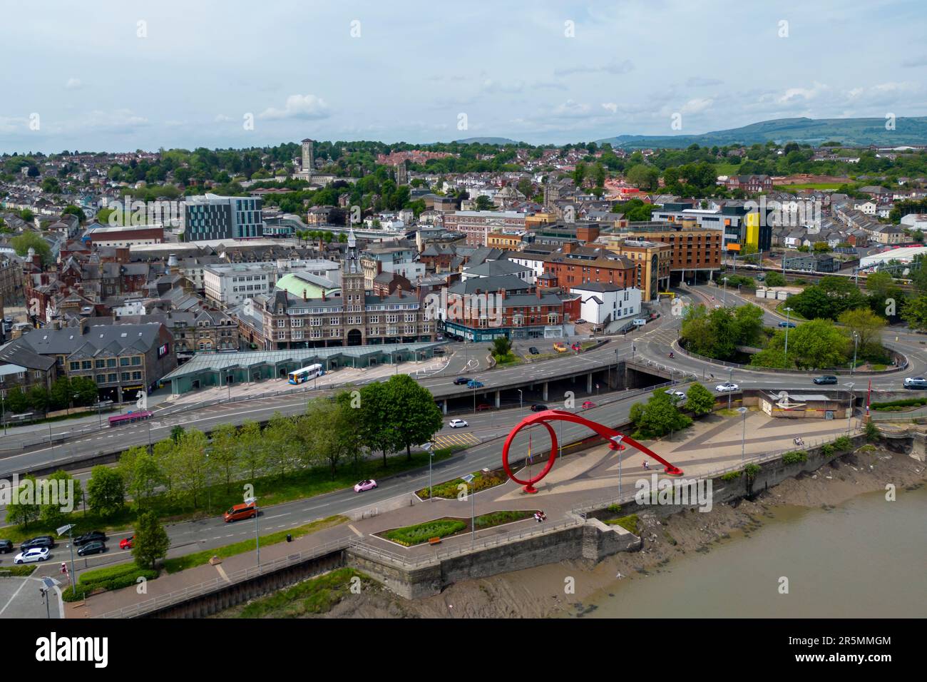 Luftaufnahme von Newport, Südwales, Newport Market, Stadtzentrum und Busbahnhof. Stockfoto