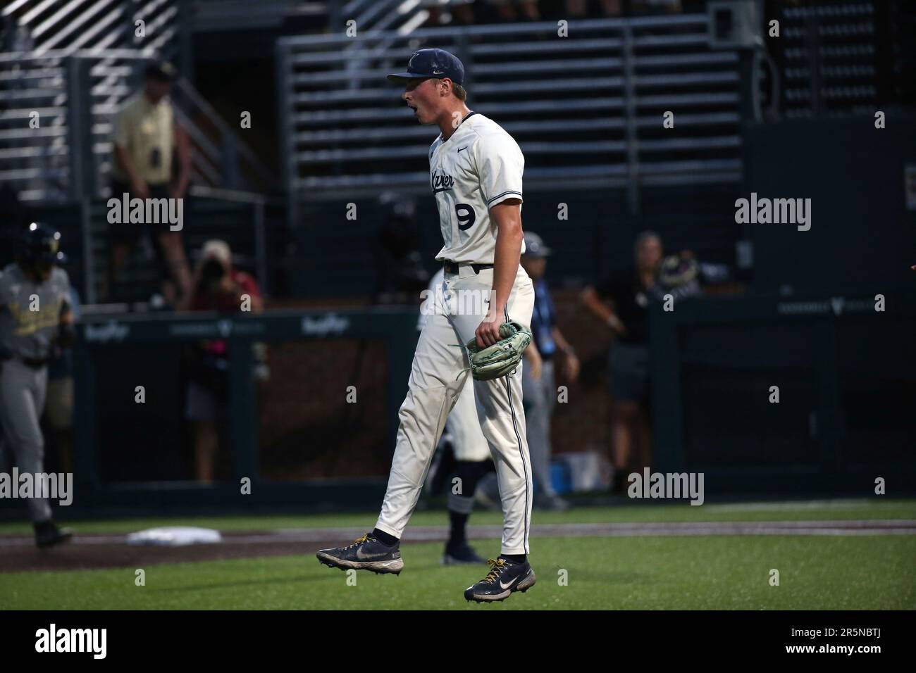 NASHVILLE, TN JUNE 04 Xavier pitcher Justin Loer (9) jumps and