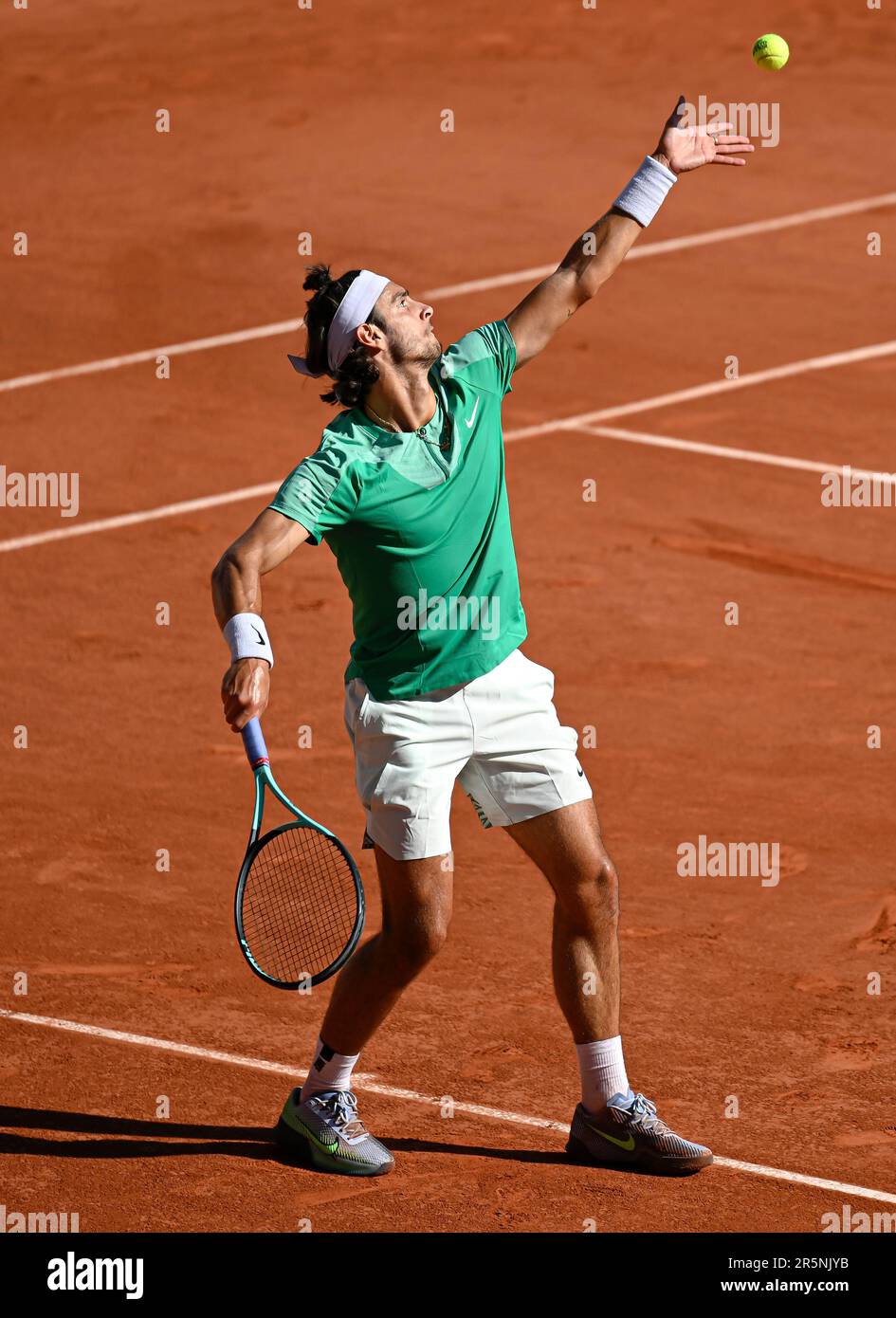 Lorenzo Musetti von Italien bei den French Open, Grand Slam Tennis Turnier am 4. Juni 2023 im Roland Garros Stadion in Paris, Frankreich. Stockfoto