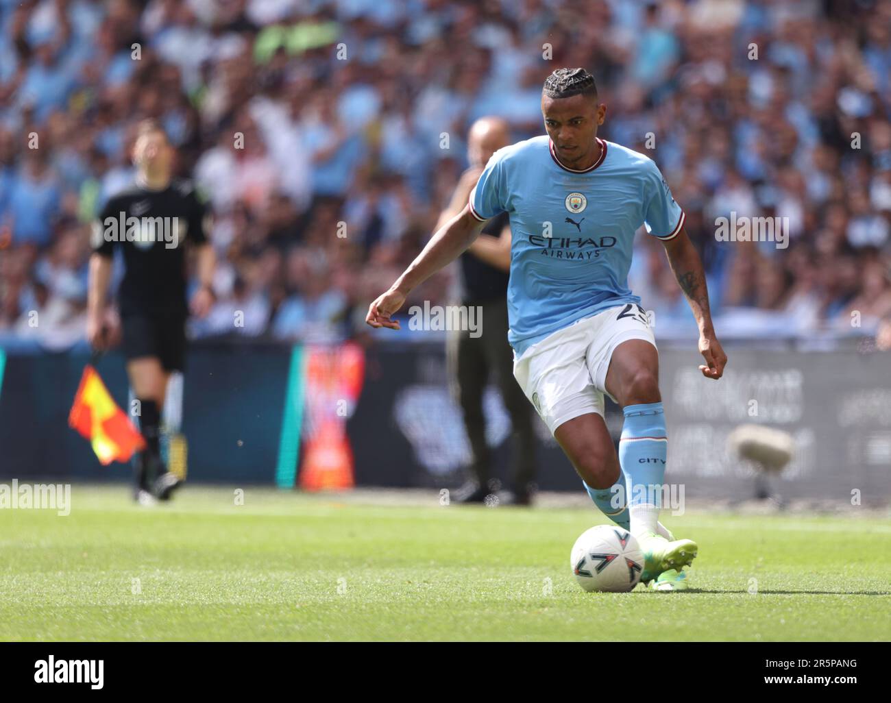 London, Großbritannien. 03. Juni 2023. Manuel Akanji (MC) beim Emirates FA Cup-Finale Manchester City gegen Manchester United im Wembley Stadium, London, Großbritannien, am 3. Juni 2023. Kredit: Paul Marriott/Alamy Live News Stockfoto