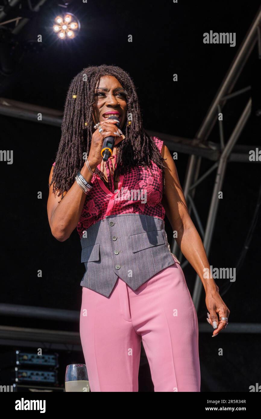 Heather Small auf dem Wychwood Festival, Cheltenham, Großbritannien. 3. Juni 2023 Stockfoto