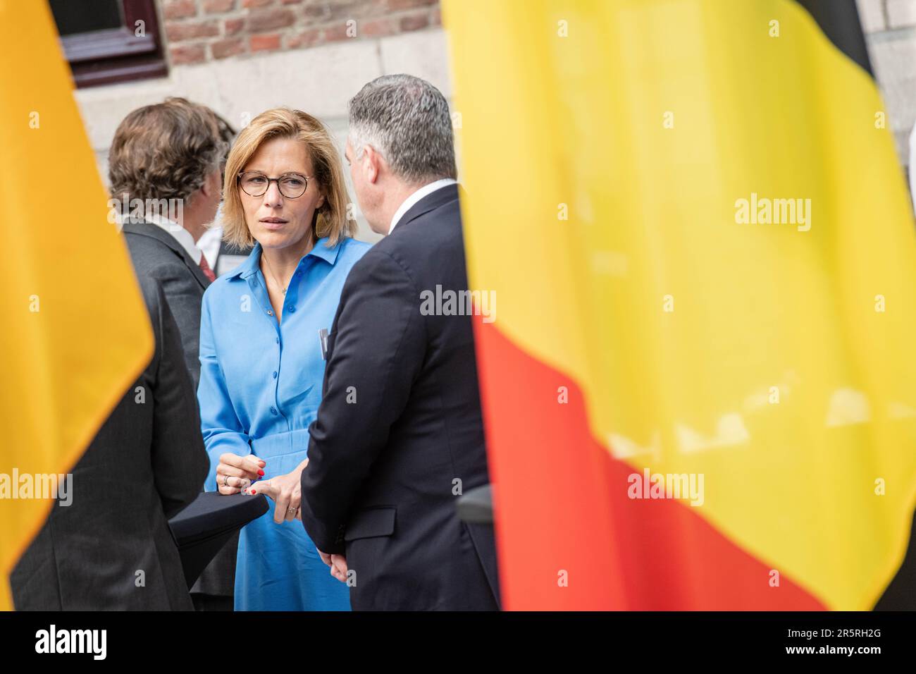 Die belgische nationale drogenkommissarin ine Van Wymersch wird am Montag, den 05. Juni 2023 in Antwerpen auf einem Treffen der "Koalition der europäischen Länder gegen schwere und organisierte Kriminalität" vorgestellt. Belgien, Frankreich, Deutschland, Italien, die Niederlande und Spanien bündeln ihre Kräfte im Kampf gegen die organisierte Kriminalität, insbesondere die Drogenkriminalität. Während des Treffens wird ein Status für die Umsetzung des mehrjährigen Aktionsplans festgelegt, der die konkrete Umsetzung der von den 6 Ländern im Oktober 2022 eingegangenen Ziele darstellt. BELGA FOTO JONAS ROOSENS Stockfoto